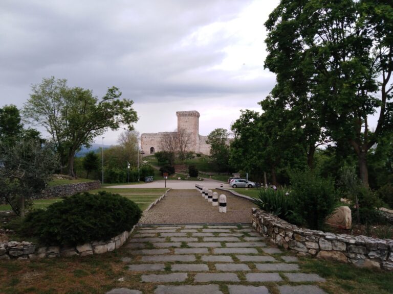 Montecchio Maggiore, al Castello di Romeo arrivano “Le nozze di Figaro” di Mozart per Vicenza in Lirica