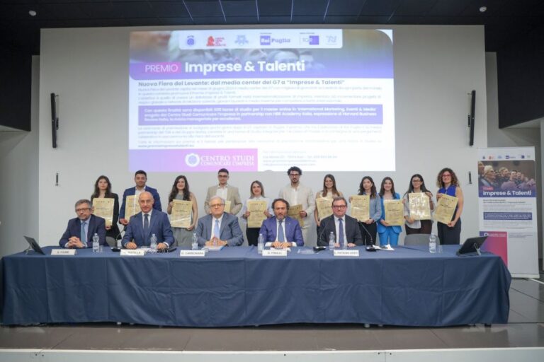 In Fiera del Levante la terza edizione del “Premio Imprese & Talenti” In Fiera del Levante la terza edizione del “Premio Imprese & Talenti”