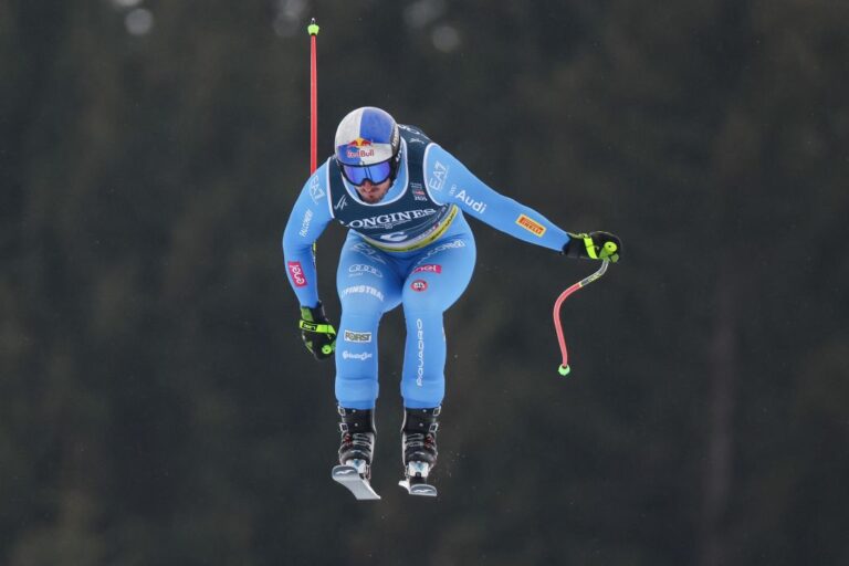 Paris terzo nel Super-G di Crans Montana, vince Odermatt