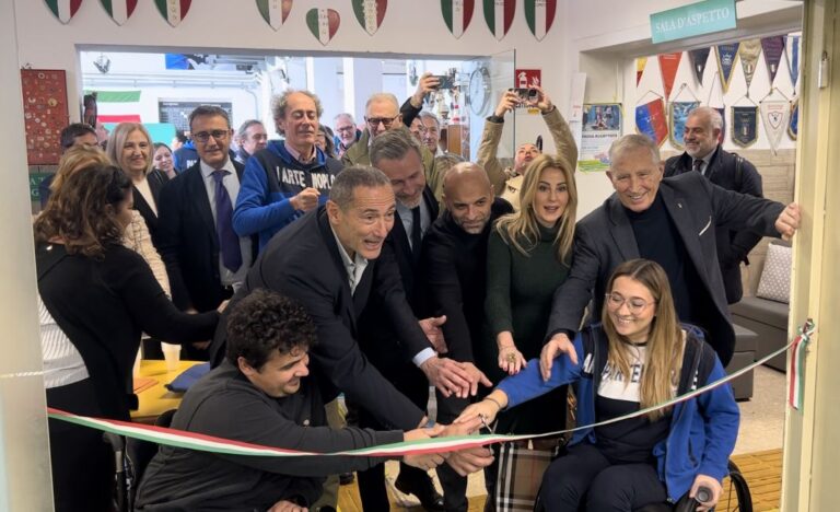 Sport senza barriere, a Napoli inaugurati nuovi spazi per atleti disabili Sport senza barriere, a Napoli inaugurati nuovi spazi per atleti disabili