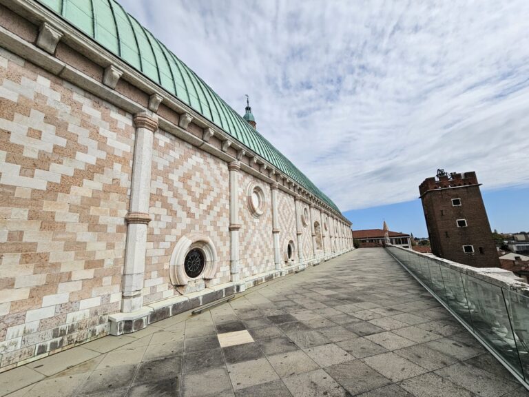 Vicenza in Lirica 2026: Edipo e il digitale alla Basilica Palladiana