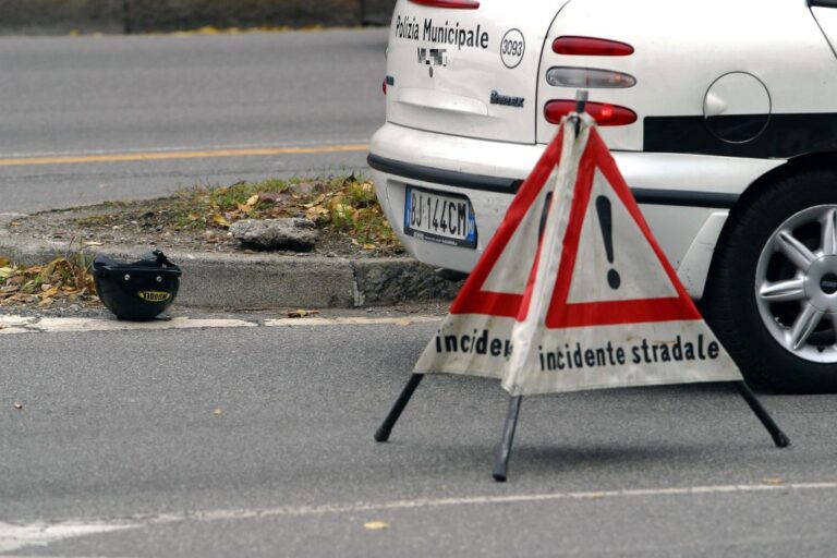 Maxi incidente sulla Catania-Siracusa, c’è una vittima