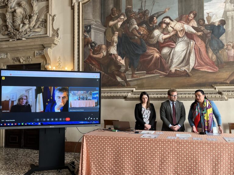 Foto che diventano quadri: da aprile a giugno in Basilica Palladiana la mostra “Teatralità. Architetture per la meraviglia”