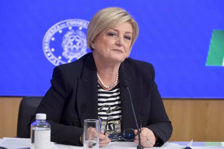 Calderone “3.839 assunzioni nei servizi sociali territoriali”