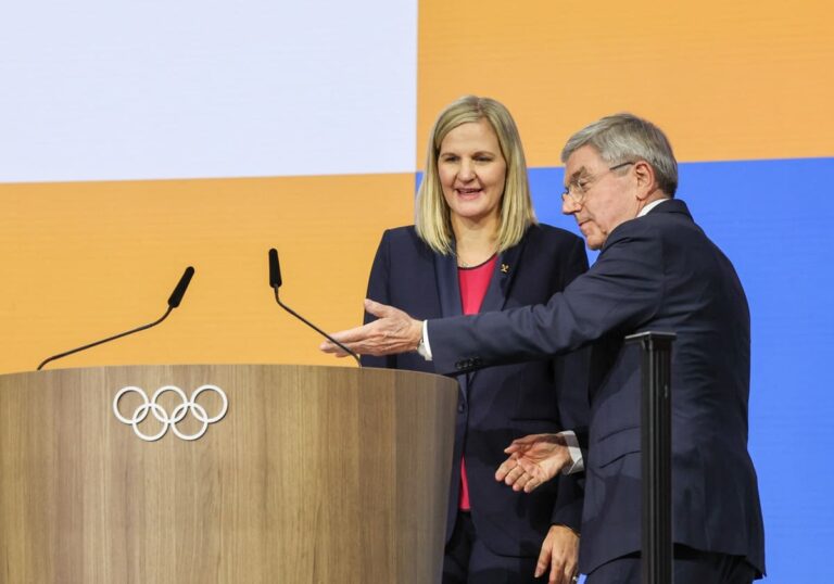 Bach cede la presidenza del Cio a Coventry “Con lei lo sport è in buone mani”
