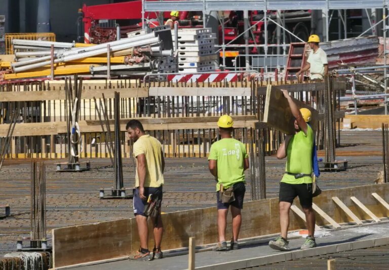 Rischio calore in Toscana, l’ordinanza a tutela dei lavoratori all’aperto