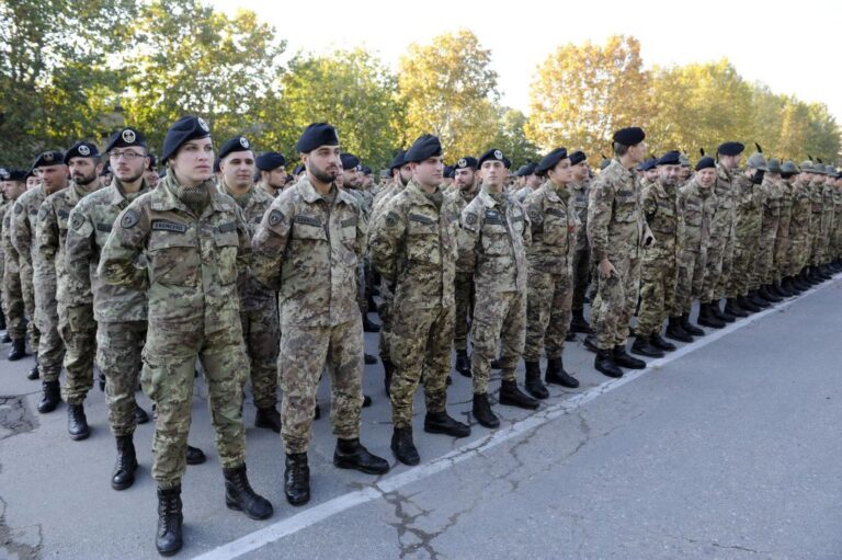Il 44% degli italiani è pronto ad arruolarsi in casi di estrema necessità