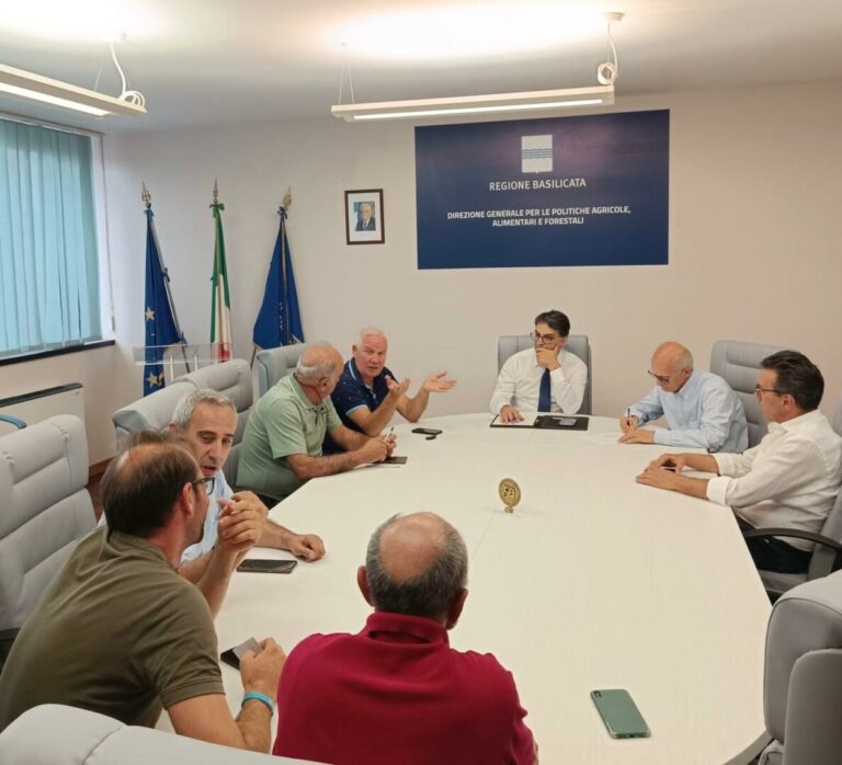 Basilicata, Cicala incontra i veterinari lucani “Svolgono un ruolo essenziale”