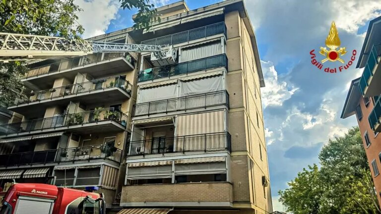 Esplosione in un appartamento nel Torinese, quattro feriti