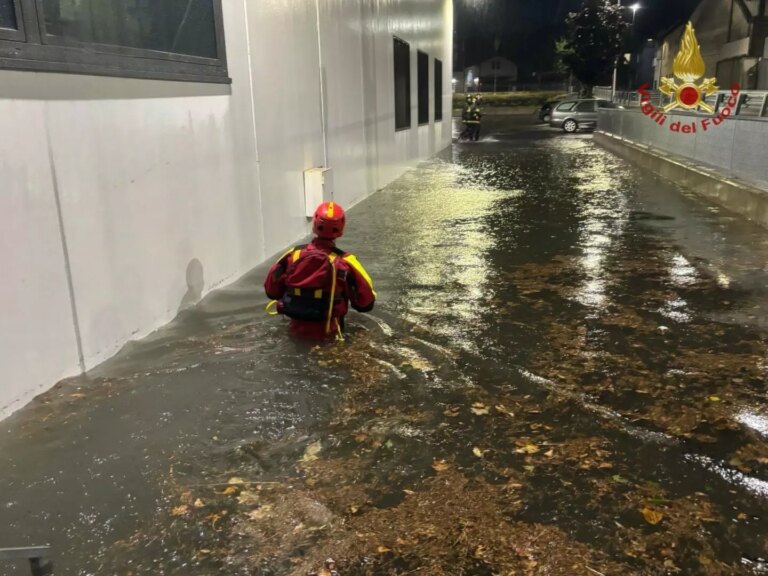 Maltempo, oltre 250 interventi dei Vigili del Fuoco in Lombardia e Friuli Venezia Giulia