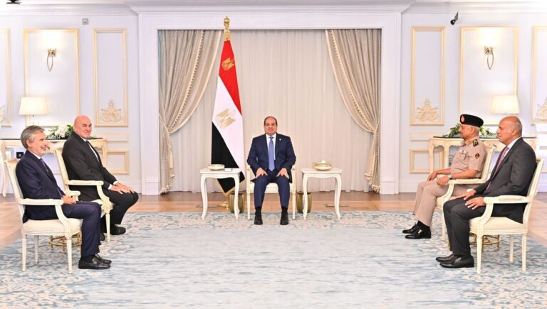 Medio Oriente, Crosetto incontra Al Sisi “L’Egitto svolge un ruolo cruciale per garantire l’equilibrio dell’intera area”