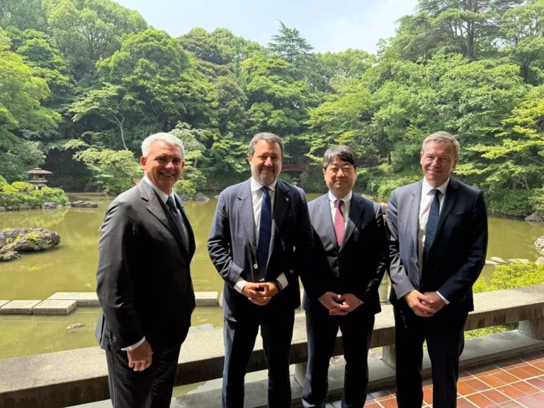 Salvini visita Toyota e Honda in Giappone, focus sui rischi del Green Deal