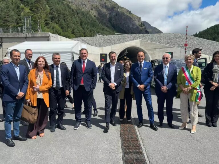 Piemonte, inaugurata la seconda canna del traforo stradale del Frejus