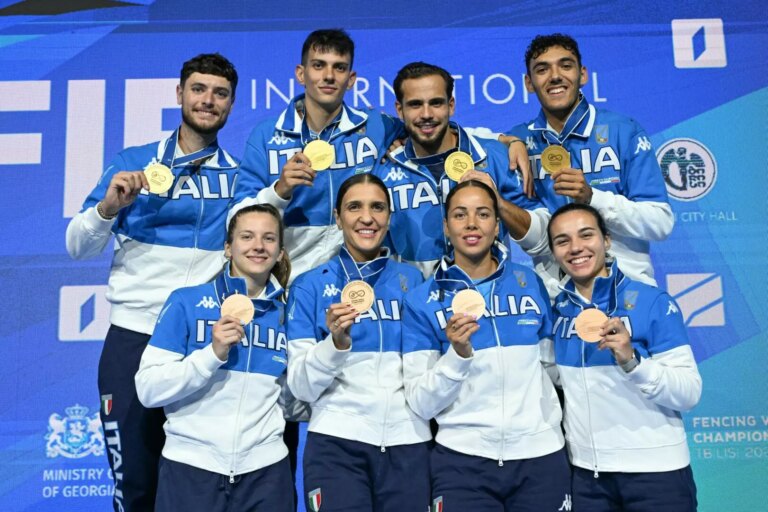 Mondiali Tbilisi: 10 anni dopo l’Italia della sciabola maschile è medaglia d’oro. Bronzo per le fiorettiste