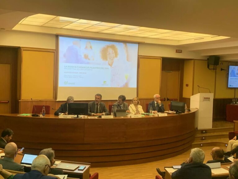 Più del 90% degli italiani è favorevole all’ampliamento dei servizi disponibili in farmacia