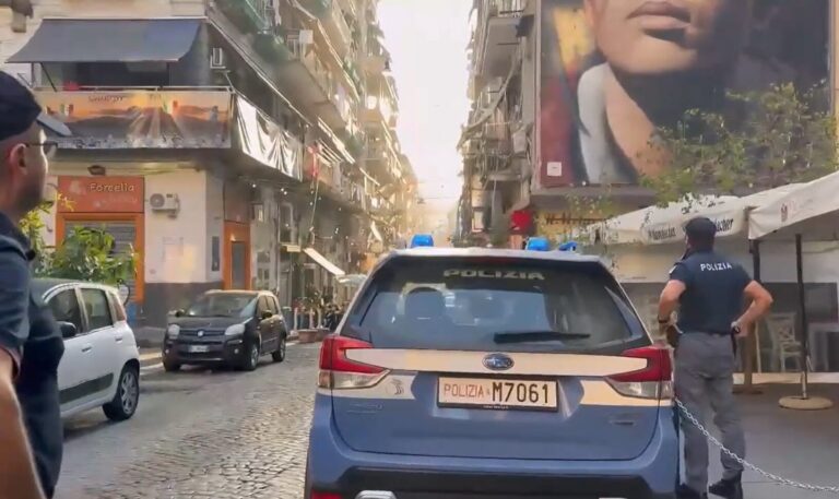Operazione antidroga a Napoli, 25 gli arresti
