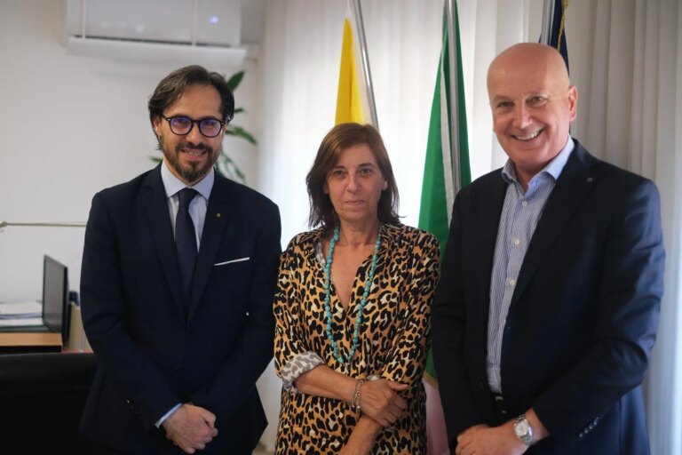 118 in Sicilia, nuovo contratto di servizio triennale Regione-Seus