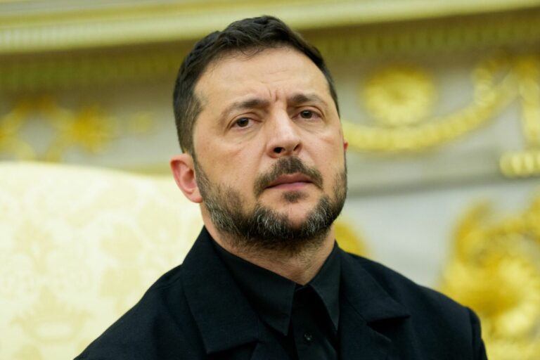 Ucraina, Zelensky “Non cederemo la nostra terra all’occupante”