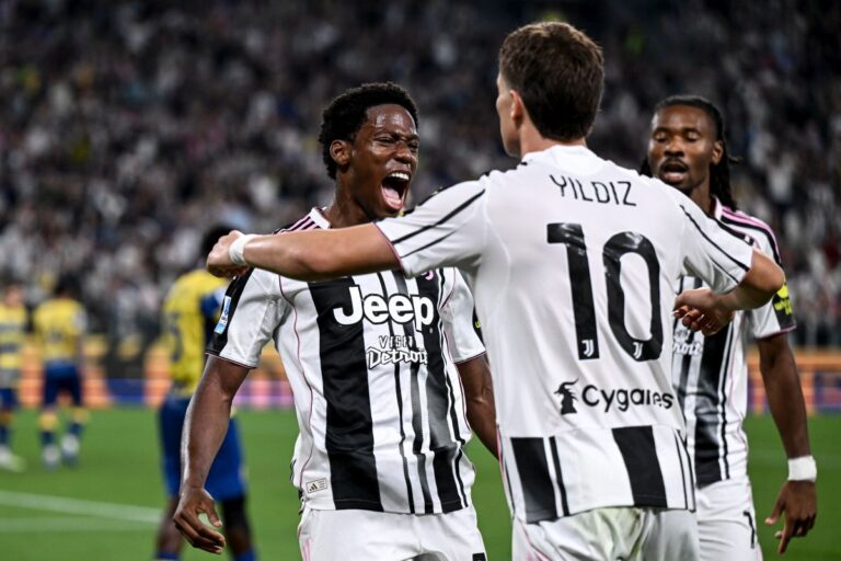 La Juventus parte bene, David e Vlahovic piegano il Parma