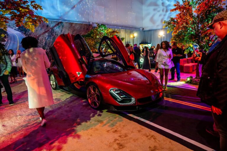 L’Alfa Romeo 33 Stradale debutta in Nord America alla Monterey Car Week