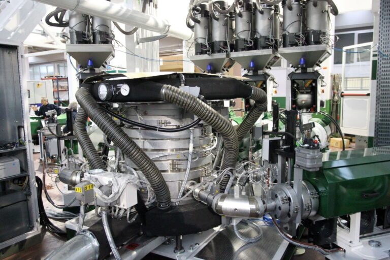 Produzione industriale in aumento dello 0,2% a giugno, calo dello 0,9% sull’anno