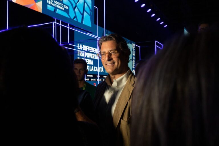 Intesa Sanpaolo, Barrese “Un piano da 1,5 miliardi per il sociale”