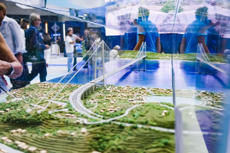 Il Cipess approva il progetto definitivo del ponte sullo Stretto di Messina, Meloni “Opera di rilevanza globale” / Video