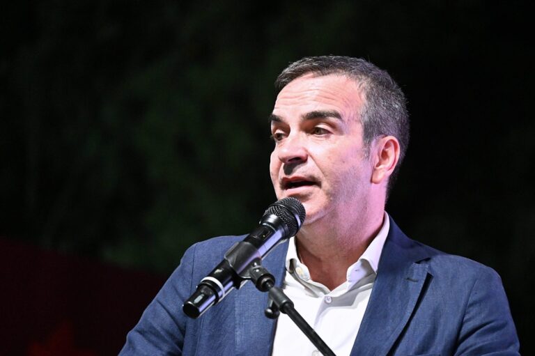 Piromani in Calabria, Occhiuto “Due arresti e settanta le denunce”