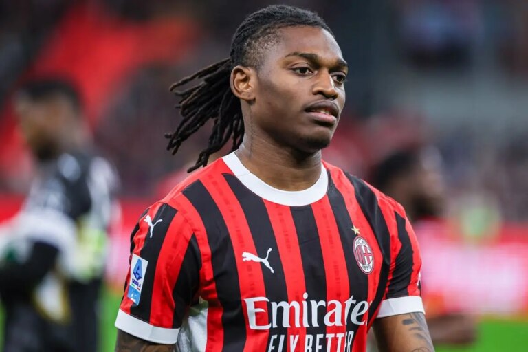 Leao a ruota libera su Twitch “Farò un brano trap in italiano”. E su Kean “Vorrei portarlo al Milan”