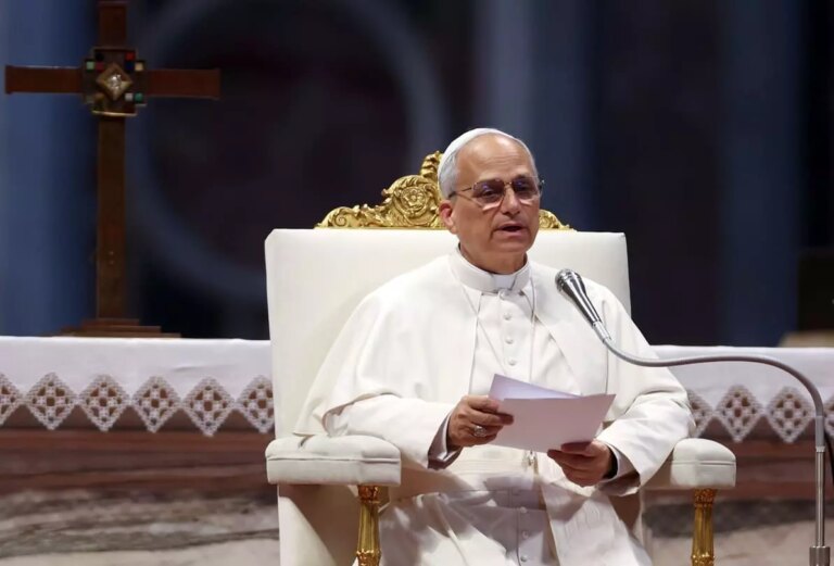 Gaza, l’appello di Papa Leone XIV: “Supplico che siano liberati tutti gli ostaggi e che si raggiunga un cessate il fuoco permanente”