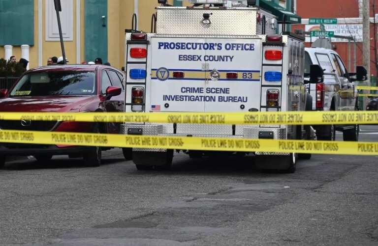 Sparatoria in una scuola cattolica di Minneapolis, almeno due morti