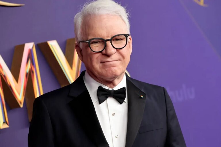 Steve Martin compie 80 anni, la comicità che non invecchia