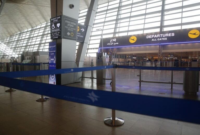 Sacerdote italiano bloccato a Tel Aviv, l’ambasciata segue il caso