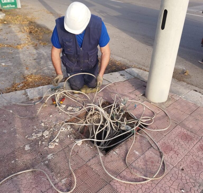 A Palermo furto di cavi, in corso i lavori di ripristino di Amg Energia per l’illuminazione di via Padre Massimiliano Kolbe