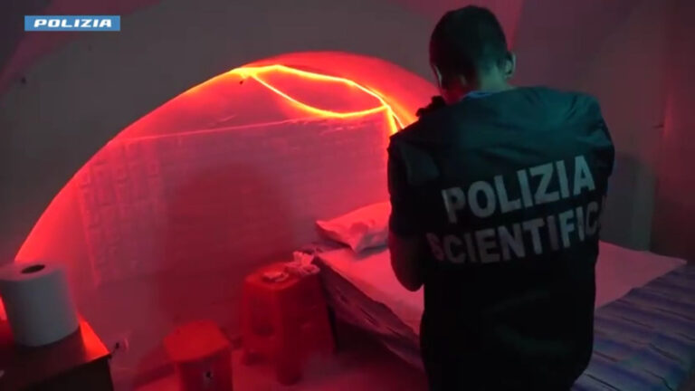Sequestrata una casa a luci rosse nel centro di Catania