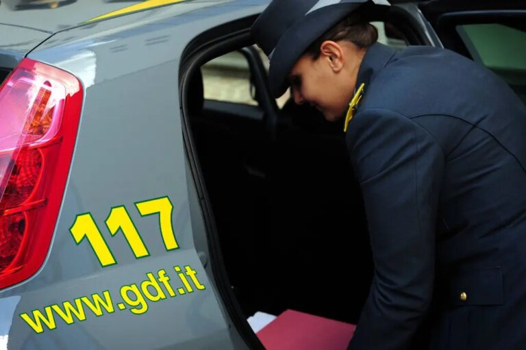 Fallimento pilotato e autoriciclaggio, a Fiumicino sequestrati un immobile e una stazione di servizio