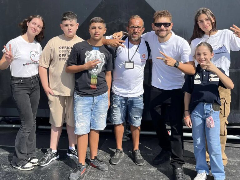 Caivano, scuola inizia con racconti radio da pulmino bruciato da camorra