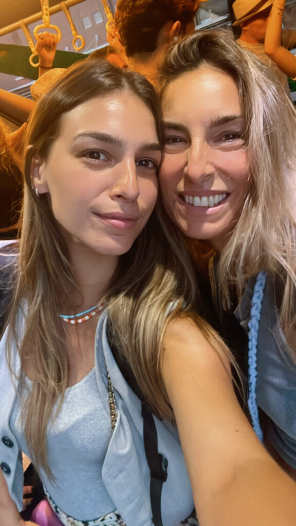 Victoria con la mamma
