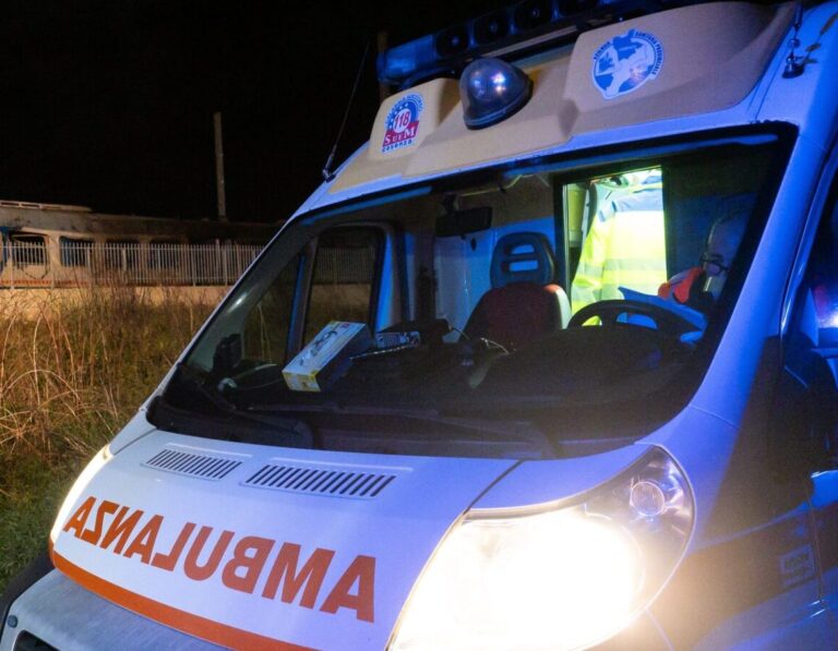 Schianto in moto sulla Circonvallazione di Palermo, morti due giovani