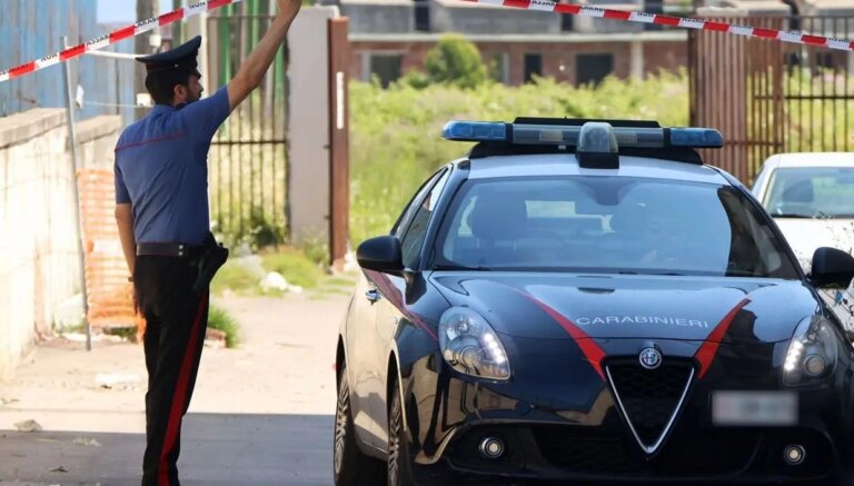 Fermato il marito della donna uccisa a colpi di pietra nel Beneventano. Uno dei due figli trovato morto, l’altro è in gravi condizioni