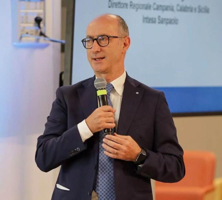 Intesa Sanpaolo porta la banca mobile a Cinisi