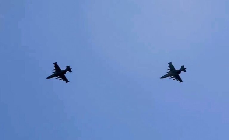 Tre jet russi violano lo spazio aereo dell’Estonia, altri caccia a bassa quota nel Baltico. Tallinn chiede l’attivazione dell’articolo 4 della Nato