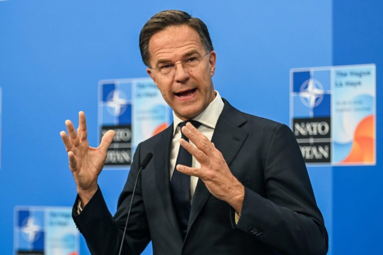 La Nato rafforza il suo fianco orientale, Rutte lancia l’operazione Sentinella dell’Est