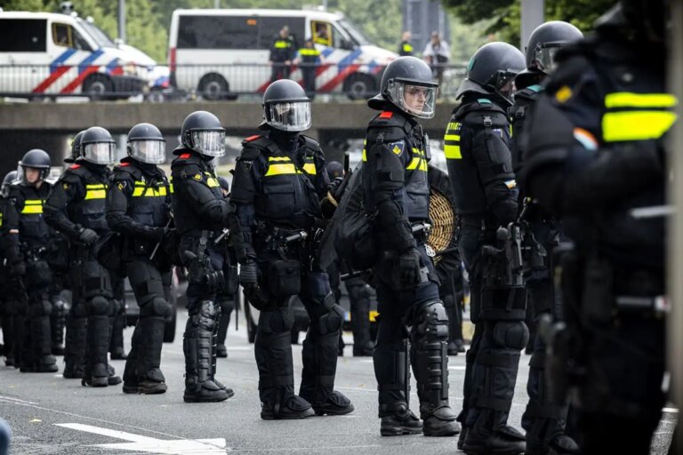 Olanda, due 17enni arrestati con l’accusa di spionaggio per la Russia