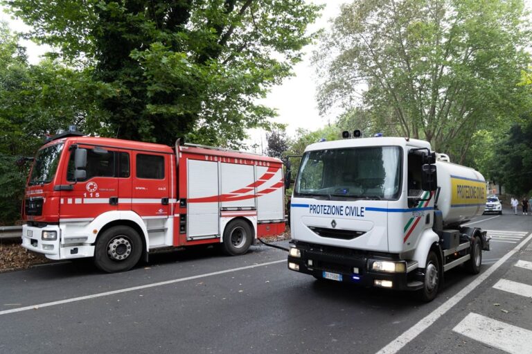 Sopralluoghi della Protezione Civile dopo il terremoto di magnitudo 3.8 in Umbria