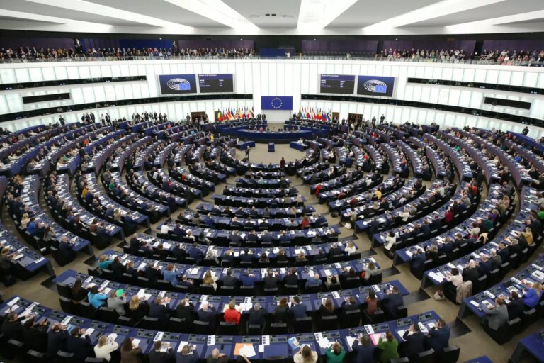 Il Parlamento Europeo chiede agli Stati membri di riconoscere lo Stato di Palestina