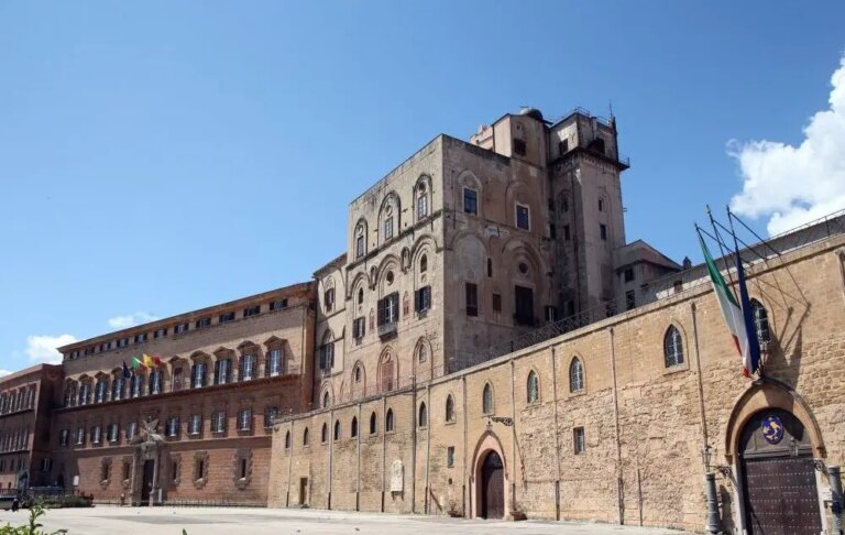 Manovra quater, ok ai fondi per l’Ipab di Paternò con i voti di FdI, Pd e M5S