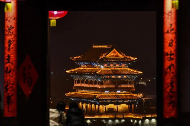 Cina: l’antica città di Xinzhou si conferma meta turistica in autunno (1)