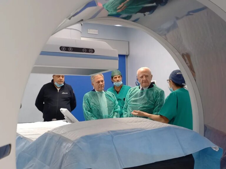 All’Ospedale Cardarelli di Napoli la prima “angiosuite” in Italia