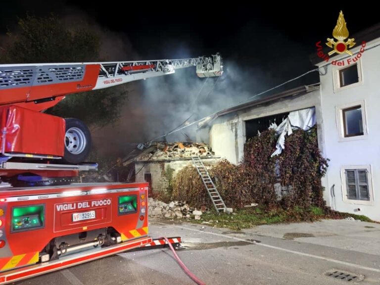 Esplosione durante uno sgombero nel Veronese: morti 3 carabinieri, 13 i feriti. Fermati tre fratelli